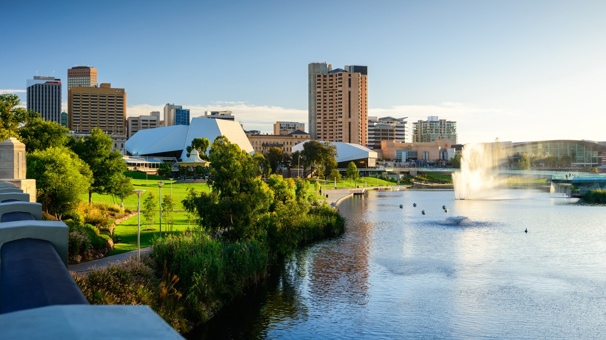 adelaide 2000x1125